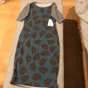 Lula roe Julia -size small